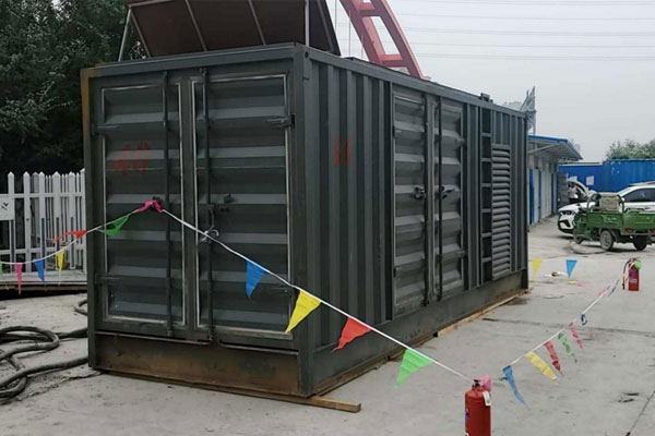 郊区发电机租赁空气滤清器多久更换一次？